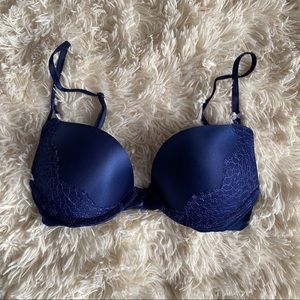 Victoria’s Secret Bombshell bra